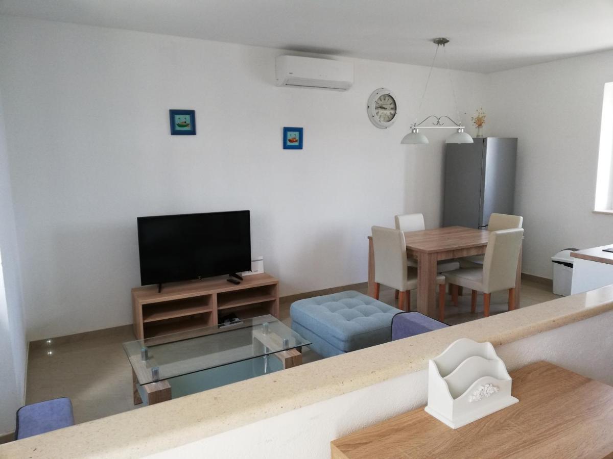Apartman Postira Rot Exterior photo